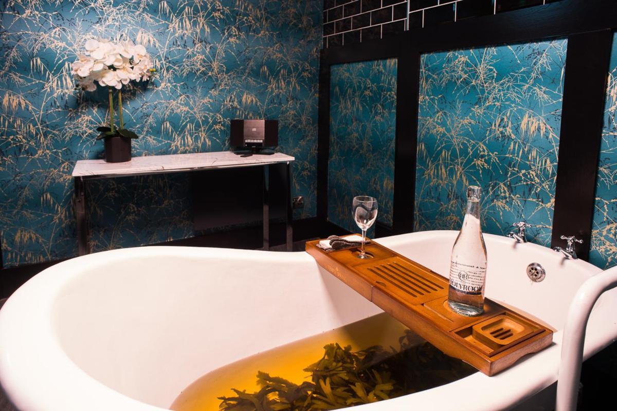 Holyrood Hotel - Leisure Centre & The Spa At Orchids Бундоран Екстериор снимка